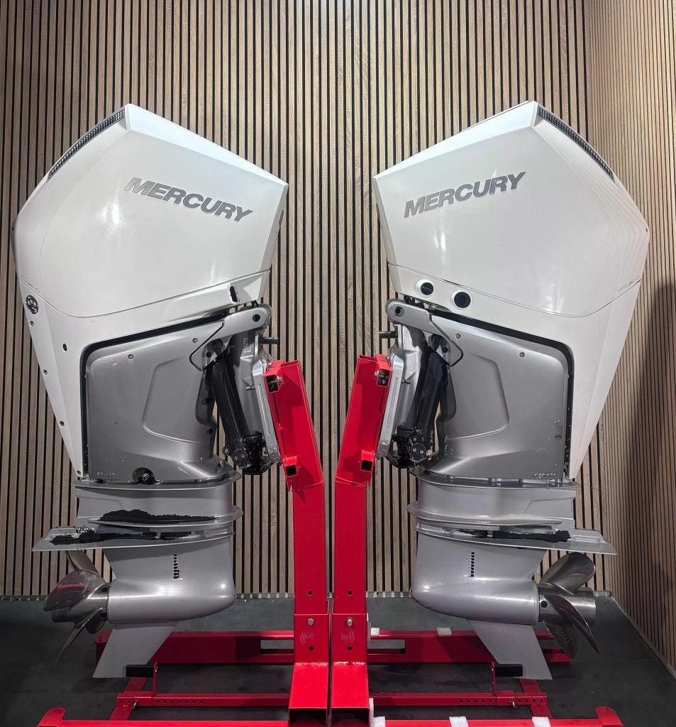 Complete set Mercury Verado;s F300 buitenboordmotor