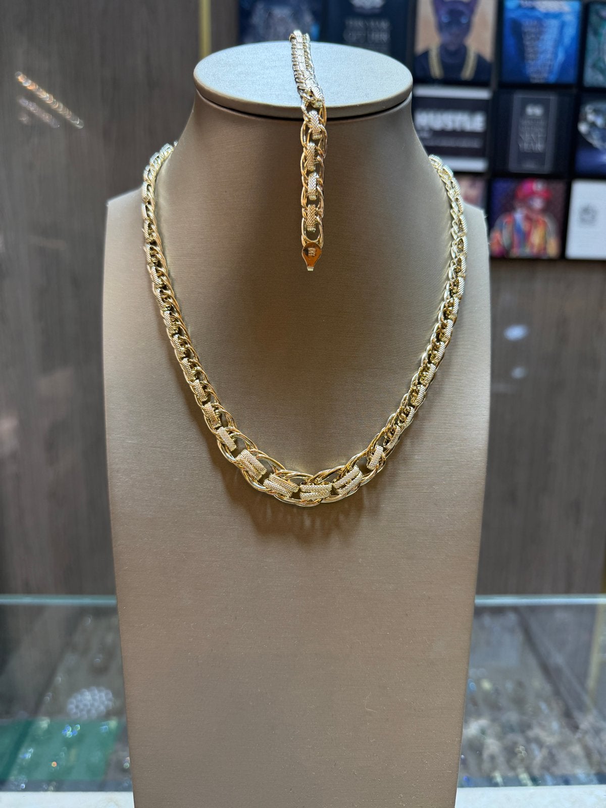 14KT Goud - 12.9 Gram - Ketting - Armband- Vrouwenset, Ophalen, Nieuw, Goud