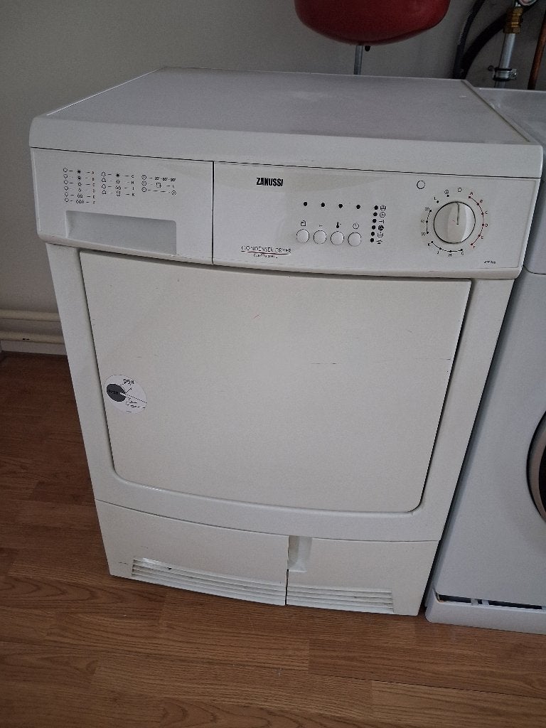 Zanussi wasdroger en Hotpoint Ariston wasmachine, Ophalen, Gebruikt, 8 tot 10 kg, Voorlader