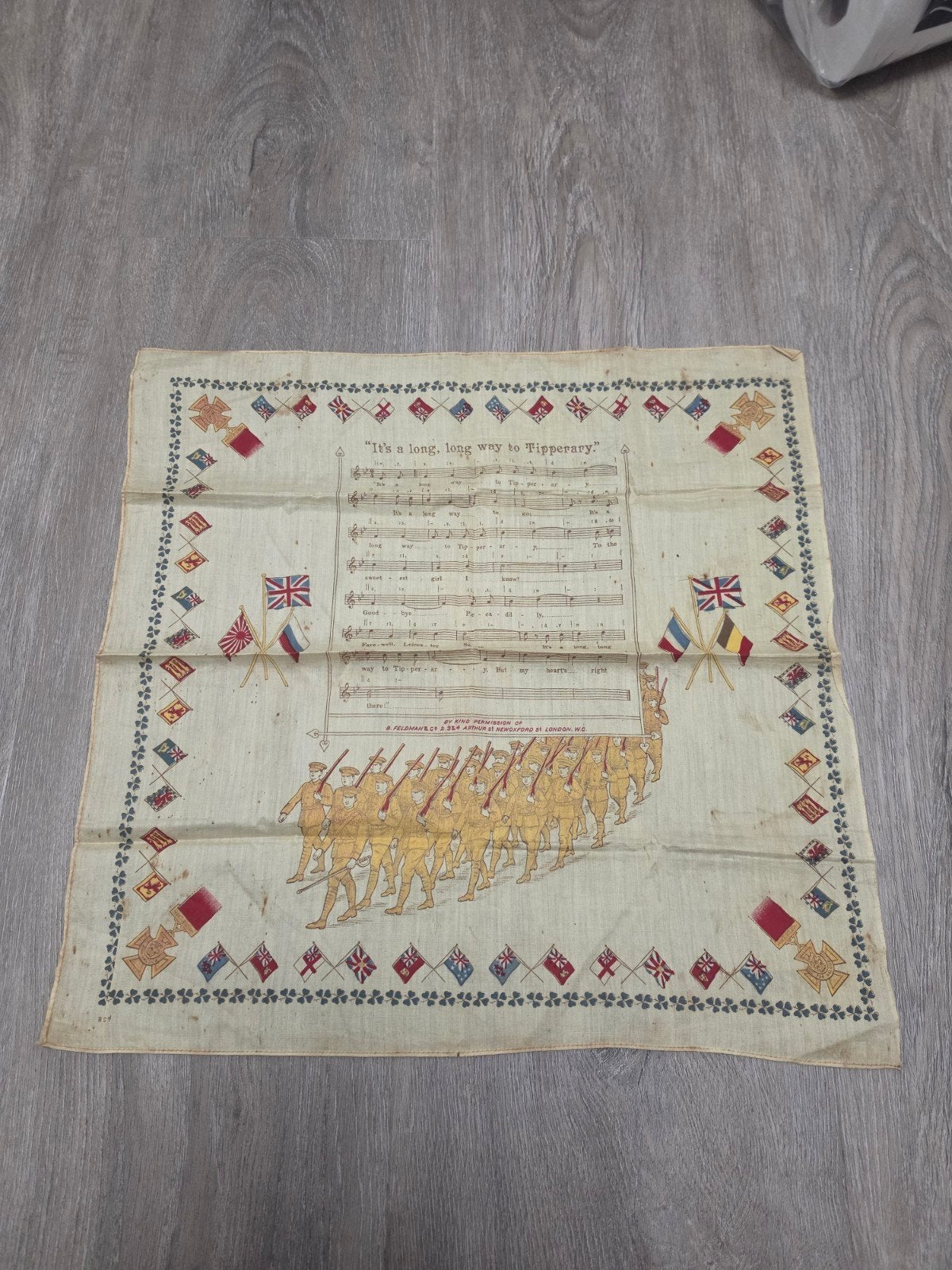 Uniek WOI Souvenir - 'Tipperary' Katoenen zakdoek, Verzamelen, Militaria | Algemeen, Ophalen of Verzenden, Landmacht, Engeland