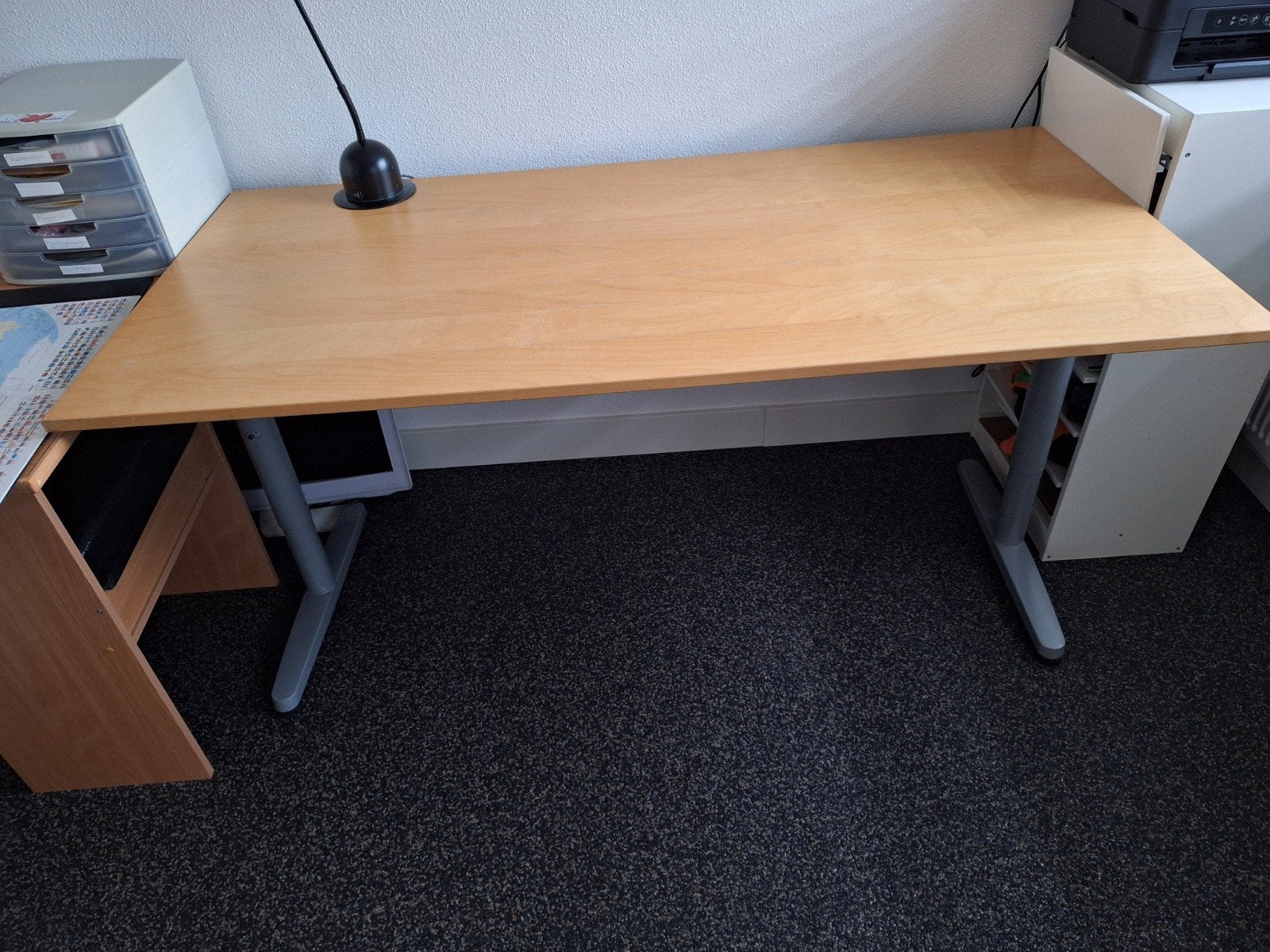 GRATIS op te halen. Massief houten bureau kleur beuken, Ophalen, Gebruikt