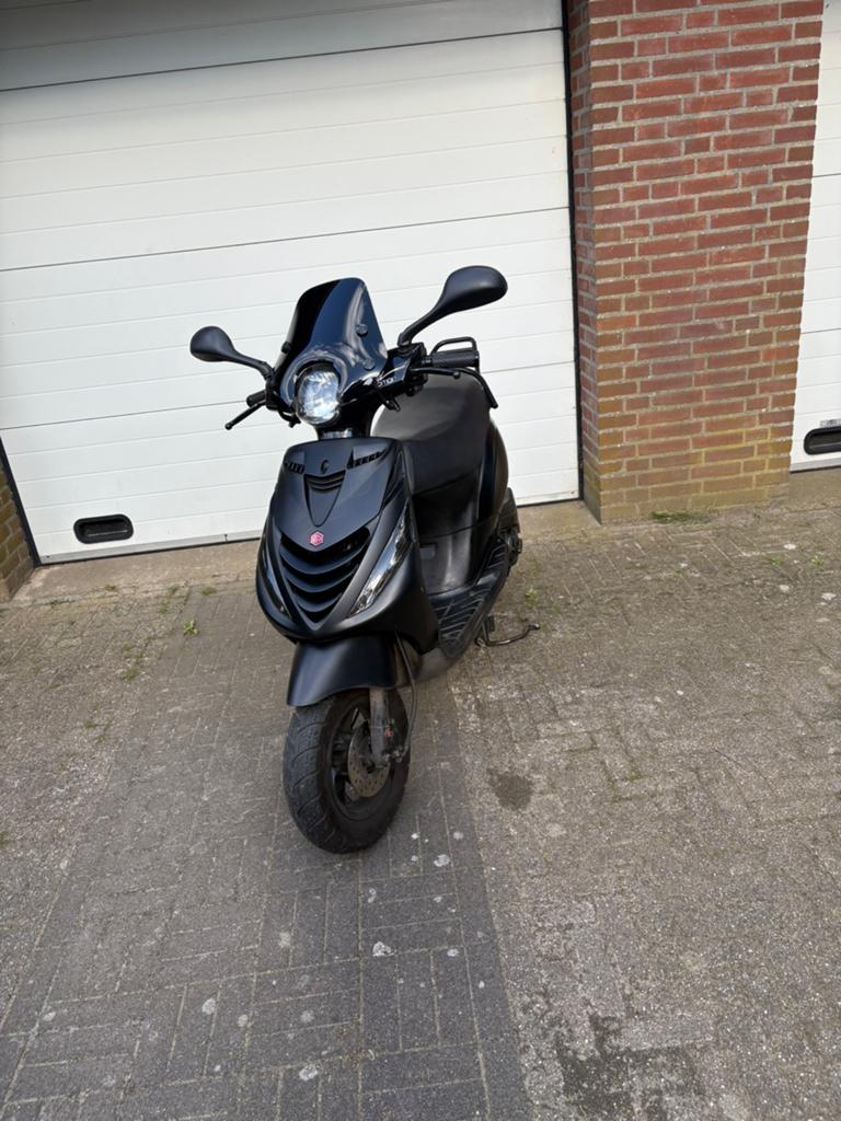Piaggio Zip 50cc 4t, Ophalen, Maximaal 45 km/u, Zip, Zo goed als nieuw