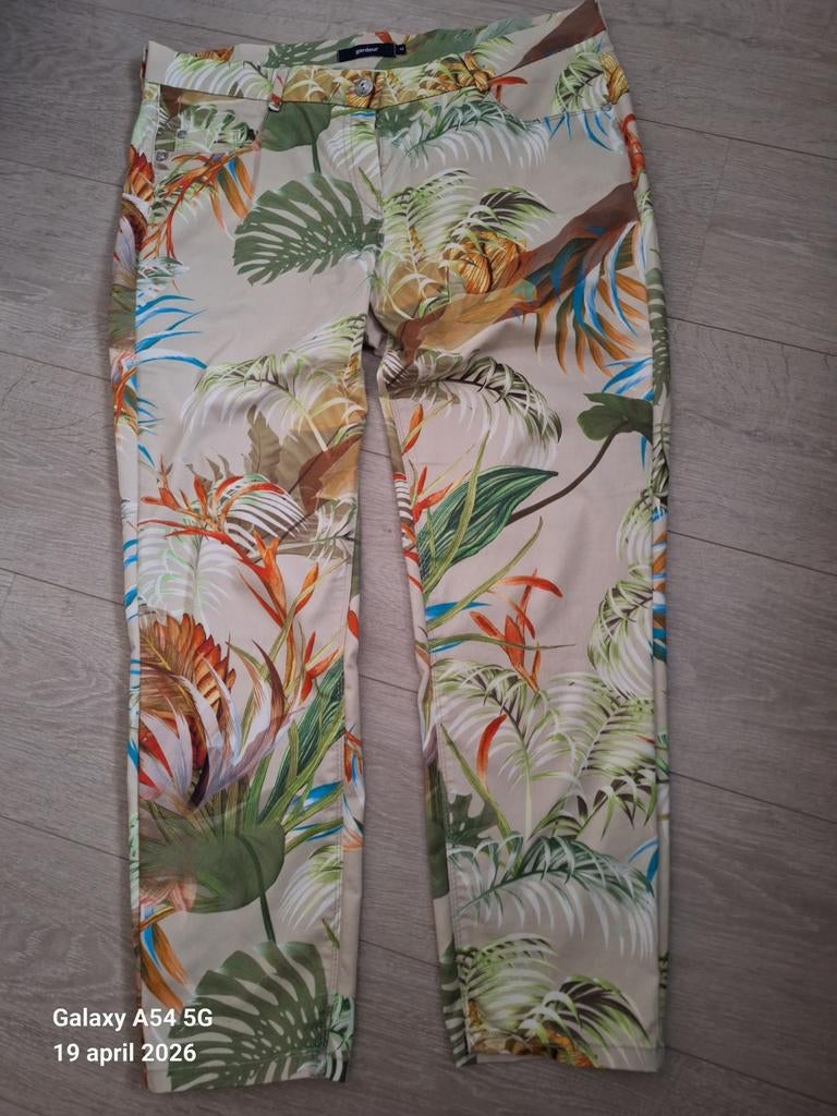 Broek, Kleding | Dames, Broeken en Pantalons, Overige kleuren, Maat 42/44 (L), Ophalen of Verzenden, Zo goed als nieuw