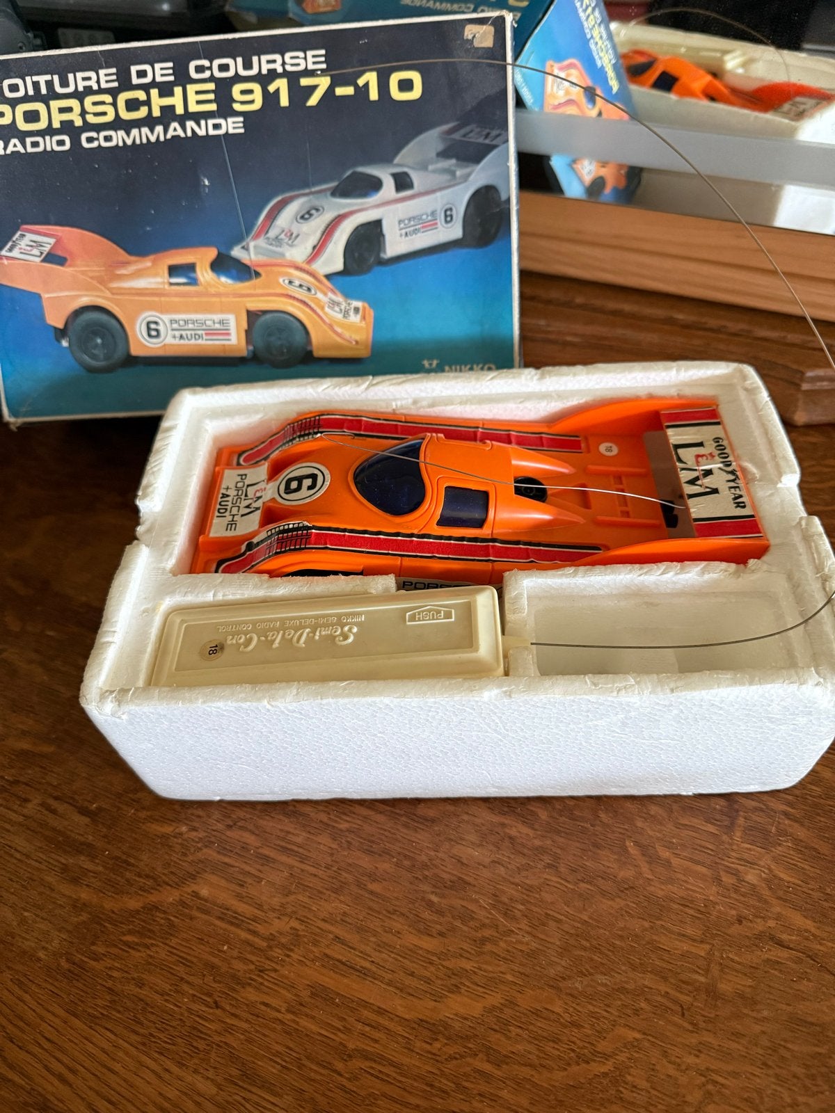 Vintage Nikko Porsche 917-10 RC Auto - Nieuw in doos, Elektro, Gebruikt, Ophalen of Verzenden, Auto onroad