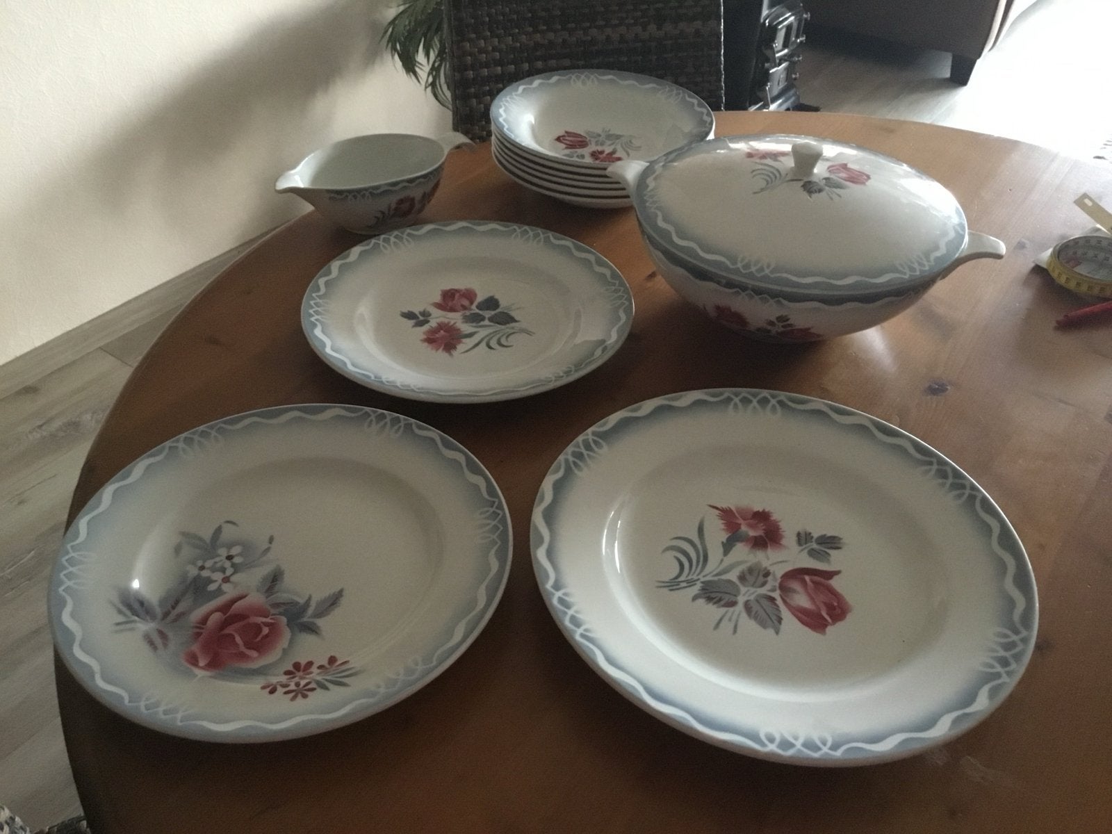 Vintage california servies met rozenmotief - compleet, Gebruikt, Overige merken, Keramiek, Vintage
