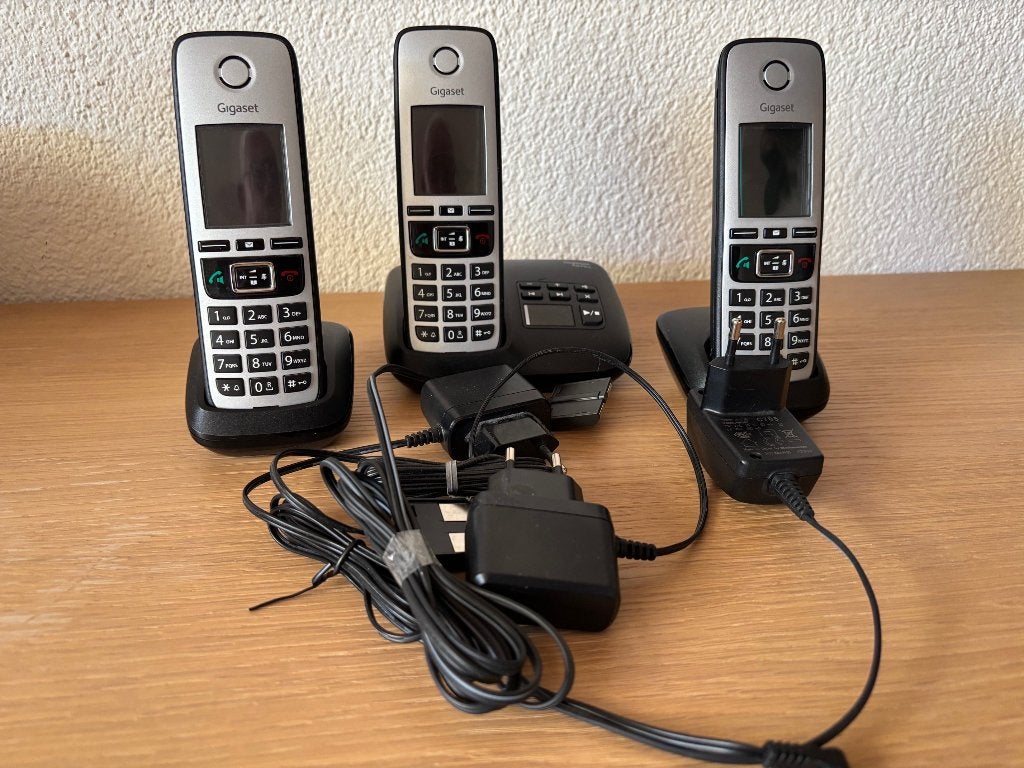 Siemens trio vaste telefoon met antw. met draadloze handsets, Ophalen of Verzenden, Zo goed als nieuw, 3 handsets