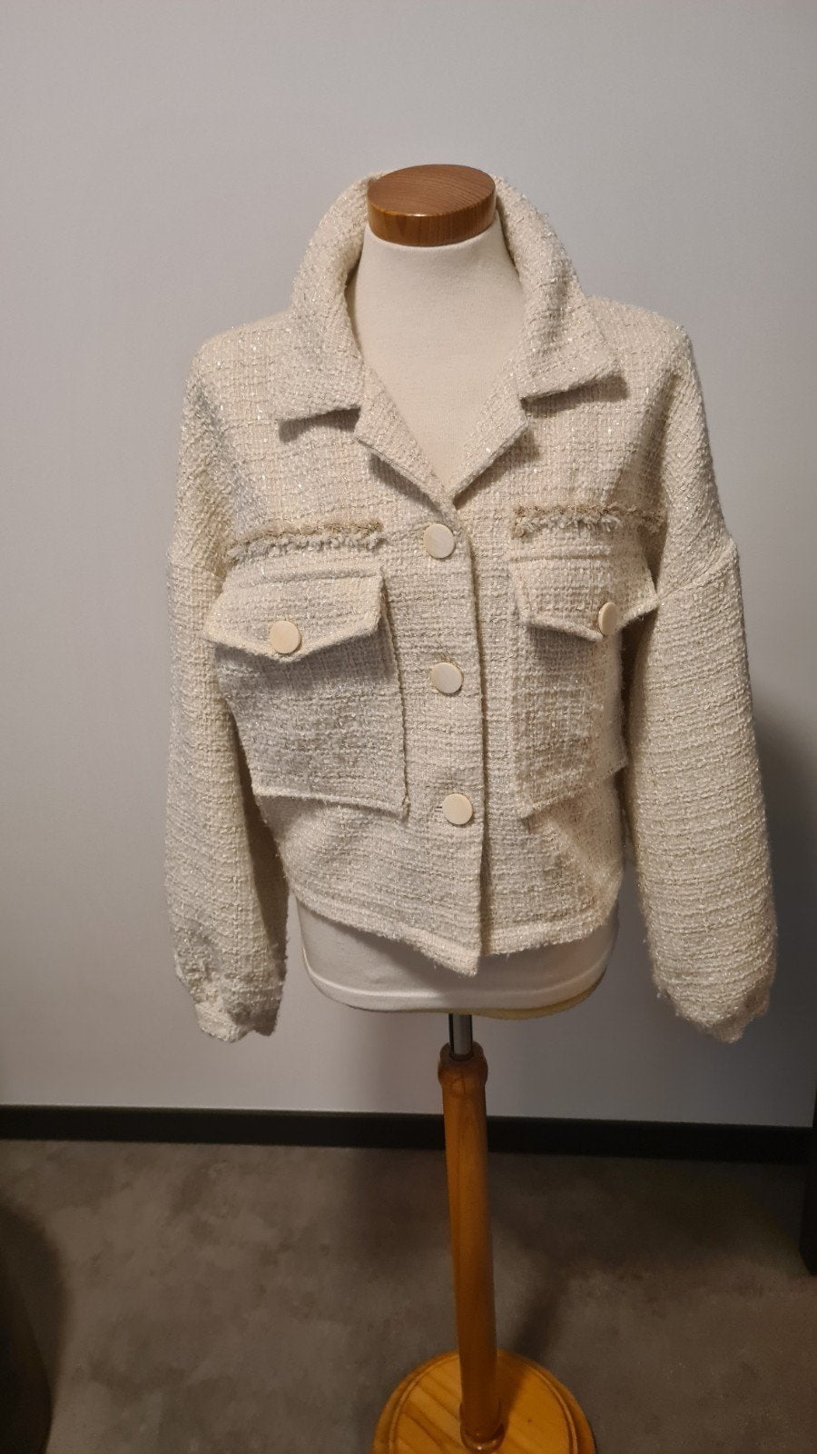 super gaaf kort jasje offwhite beige goud Nukus xl, Nukus, Ophalen of Verzenden, Zo goed als nieuw, Maat 42/44 (L)
