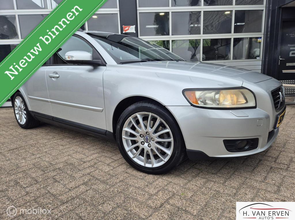 Volvo V50 2.4i Edition II XENON LEDER FACELIFT PDC NAP, Auto's, Voorwielaandrijving, Parkeersensor, 700 kg, 170 pk