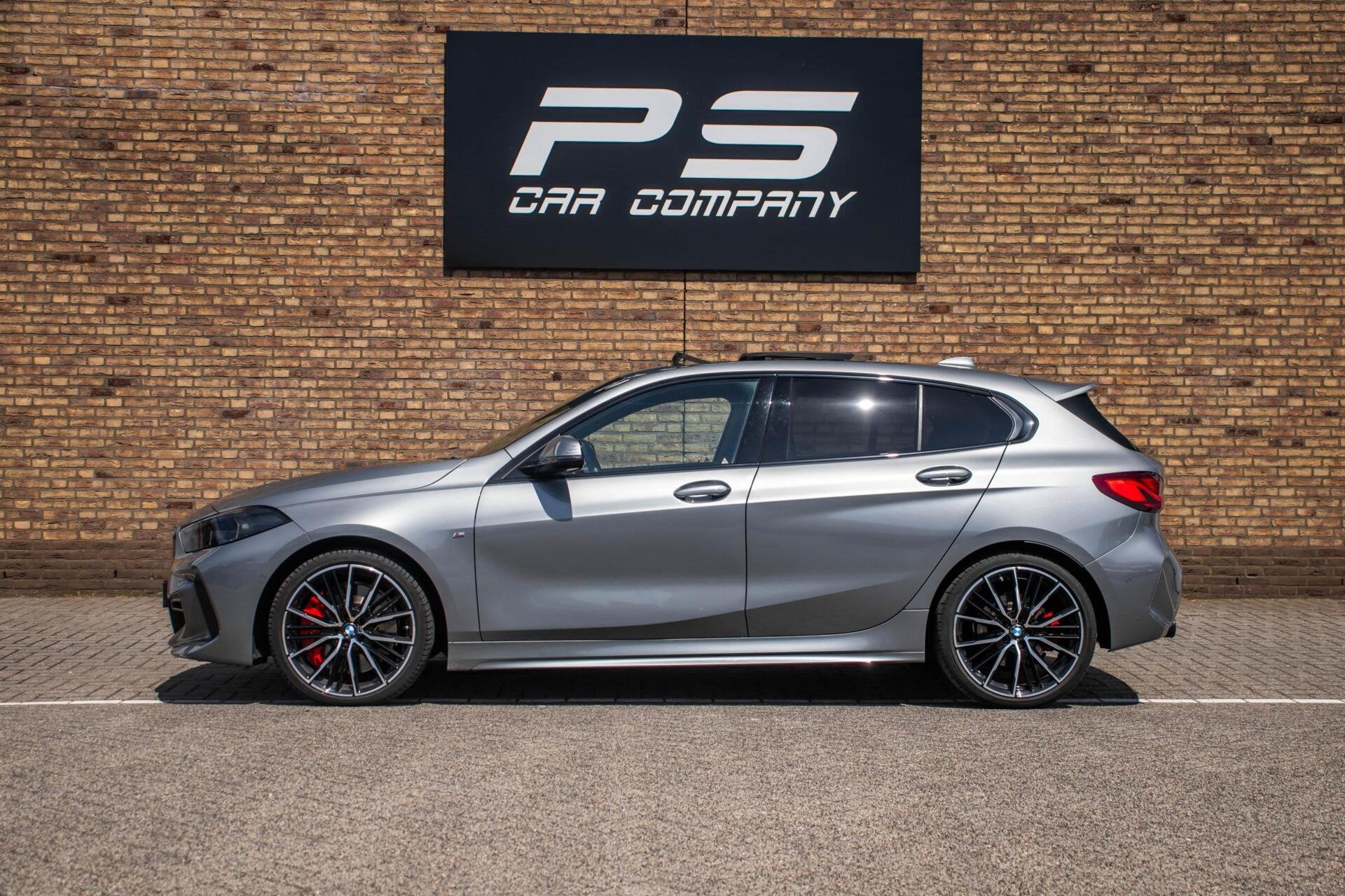 BMW 1-serie 120i M-Sport, NAP, 1ste eig Dealeronderhouden, Auto's, 1998 cc, 730 kg, Gebruikt, 4 cilinders