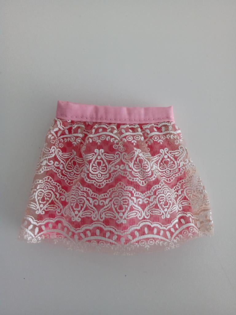 Veel Mooie Korte Rokjes voor (Barbie) Poppen (5 foto's), Ophalen of Verzenden, Gebruikt, Kleertjes