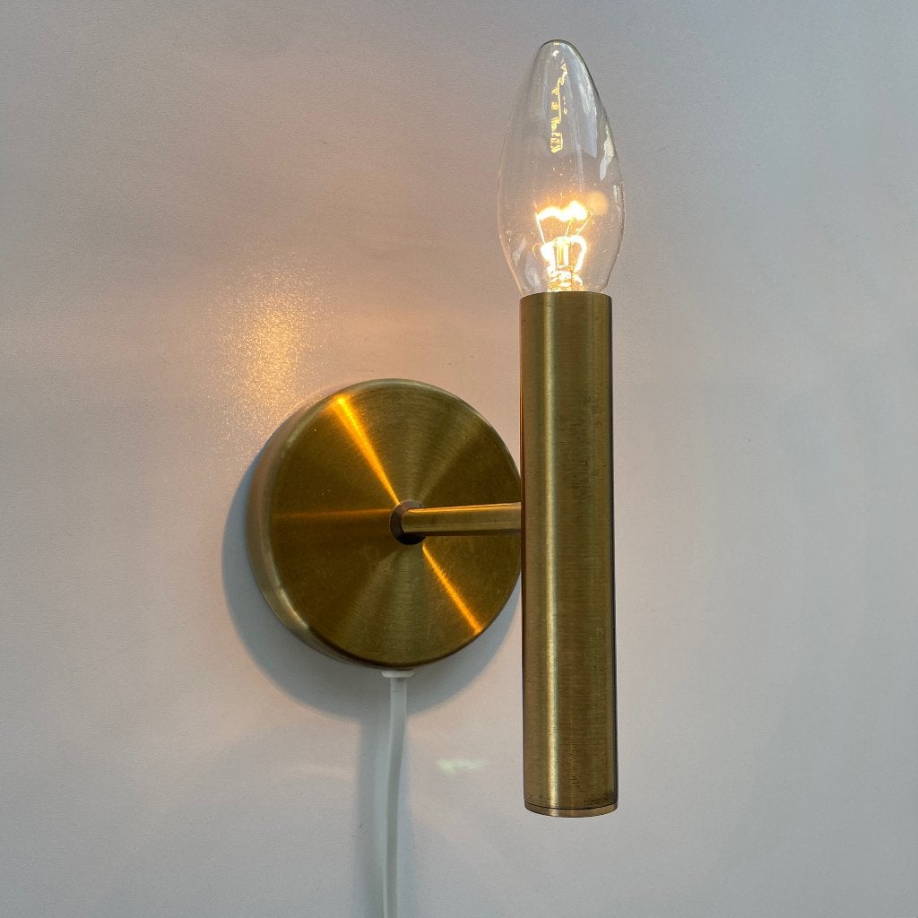 Scandinavisch design WANDLAMP messing Darq Denmark, Ophalen of Verzenden, Huis en Inrichting
