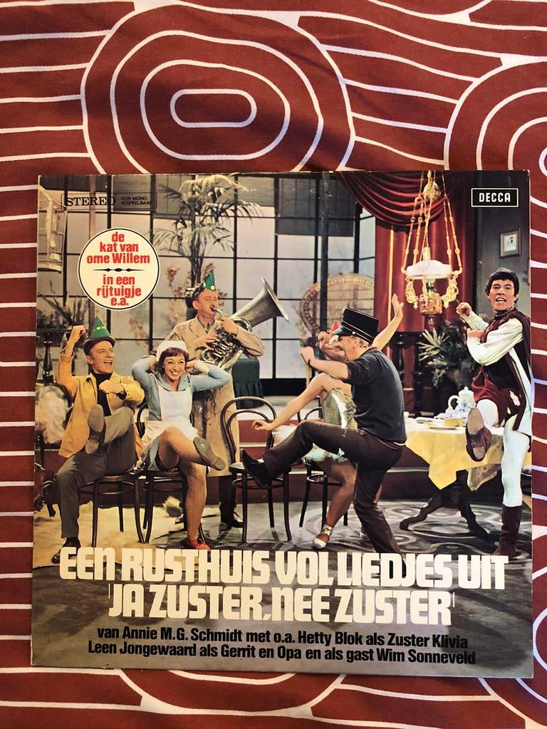 Lp Een rusthuis vol liedjes uit Ja zuster, nee zuster, Ophalen, Gebruikt, 12 inch, Levenslied of Smartlap
