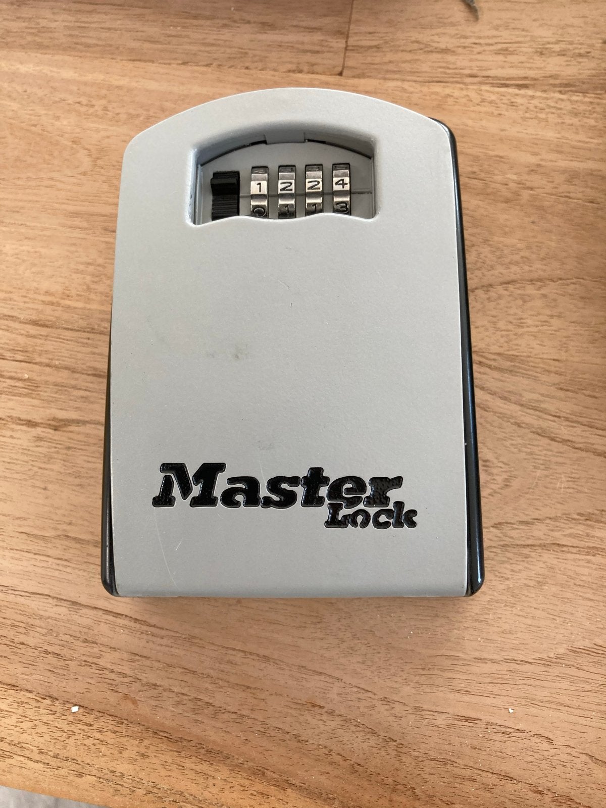 Masterlock Sleutelkluisje met Cijfercode, Ophalen of Verzenden, Gebruikt, Overige materialen, Slot