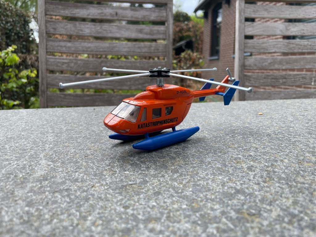 Siku 2614 - Bolkow BK 117 helikopter Katastrophenschutz, Ophalen of Verzenden, Nieuw, Bus of Vrachtwagen, SIKU