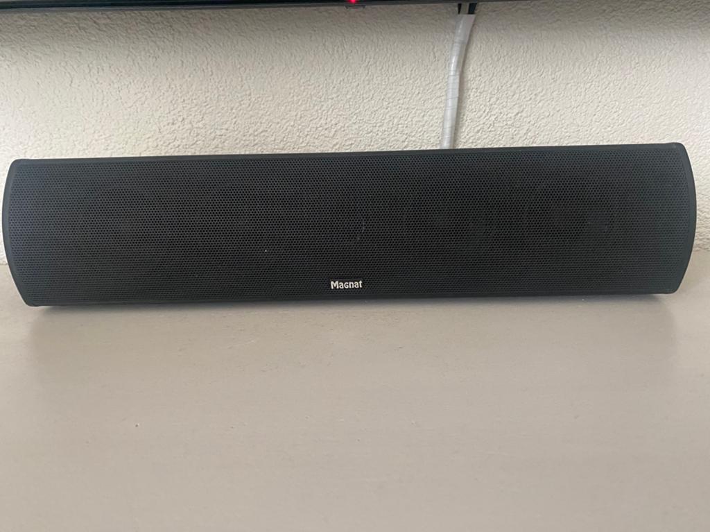 Magnat centerspeaker 65 1watt, Audio, Tv en Foto, Luidsprekers, Ophalen, Magnat, Zo goed als nieuw, 120 watt of meer