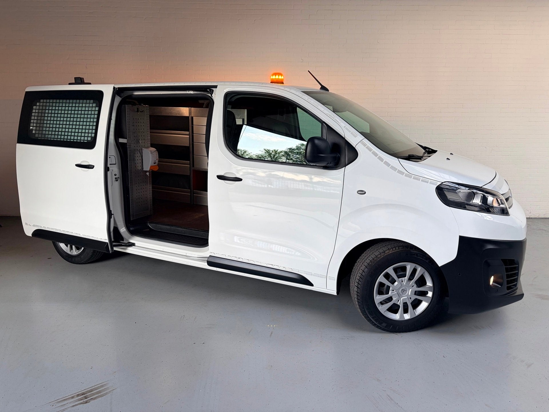 Citroen Jumpy Servicewagen 1.6 BlueHDI 95pk euro6 Club M L2H, Voorwielaandrijving, Stof, Gebruikt, Wit