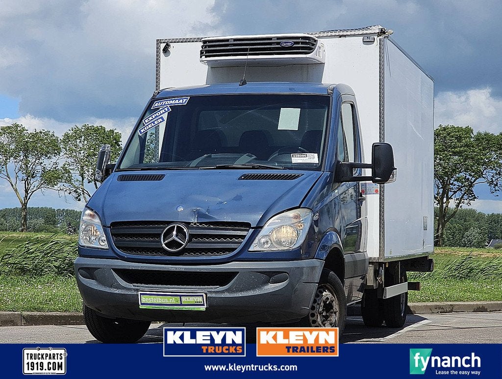 MERCEDES-BENZ SPRINTER 516 frigo automaat ac, Auto's, Bestelauto's, Euro 5, Gebruikt, Elektrische ramen, Blauw