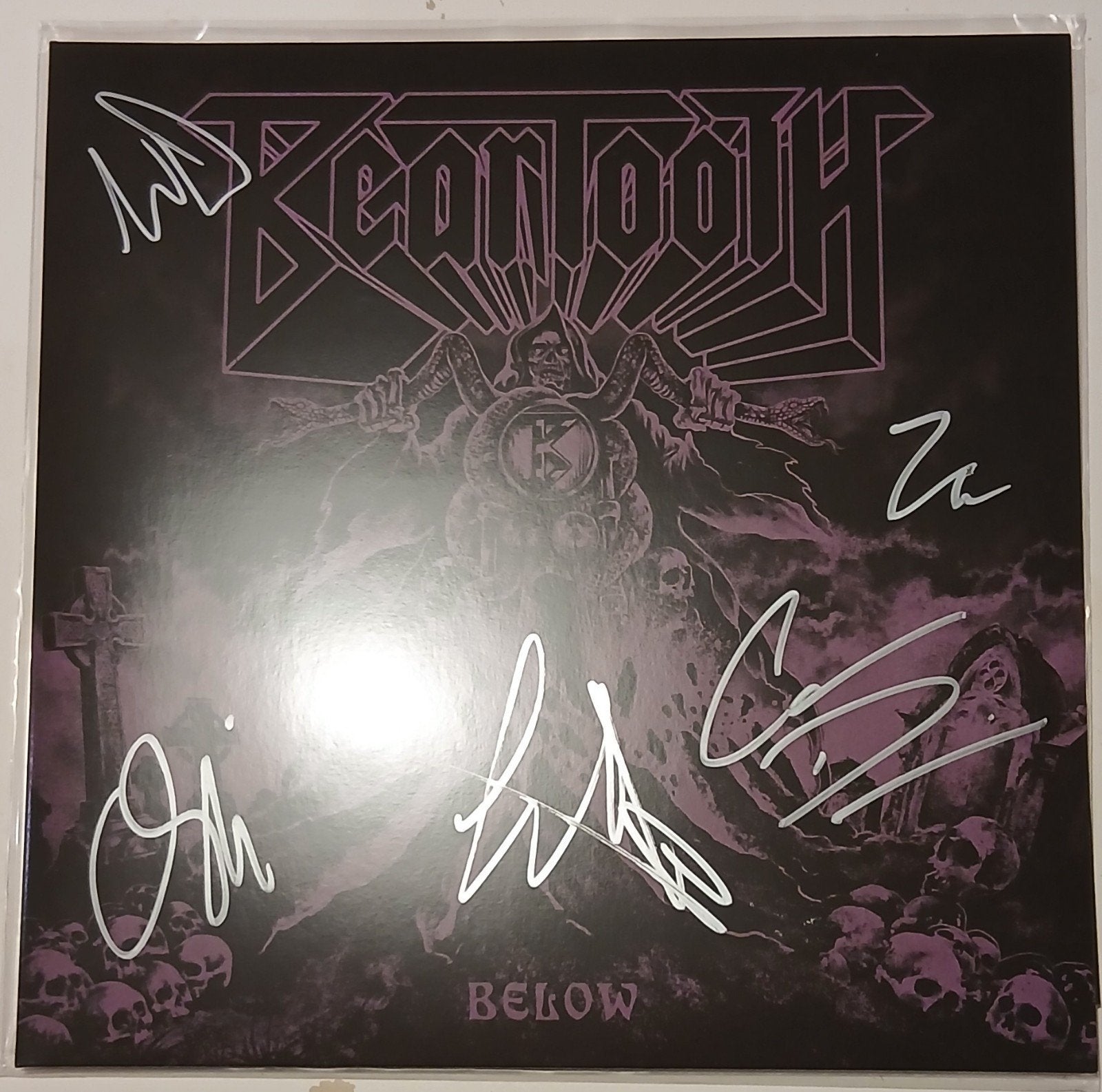 Beartooth  - below signed coloured vinyl, Ophalen of Verzenden, Zo goed als nieuw