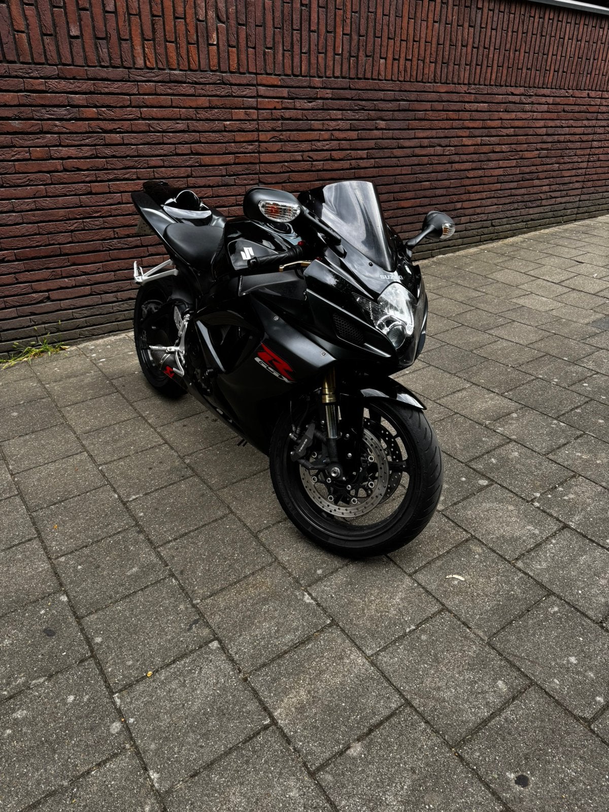 Suzuki GSX-R 600 K7 2007 | Akrapovič | 41.700 km | Extra’s, Sportuitlaat, 4 cilinders, Motorrijbewijs A, Gebruikt