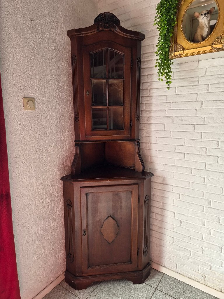 Hoekkast, Antiek en Kunst, Ophalen
