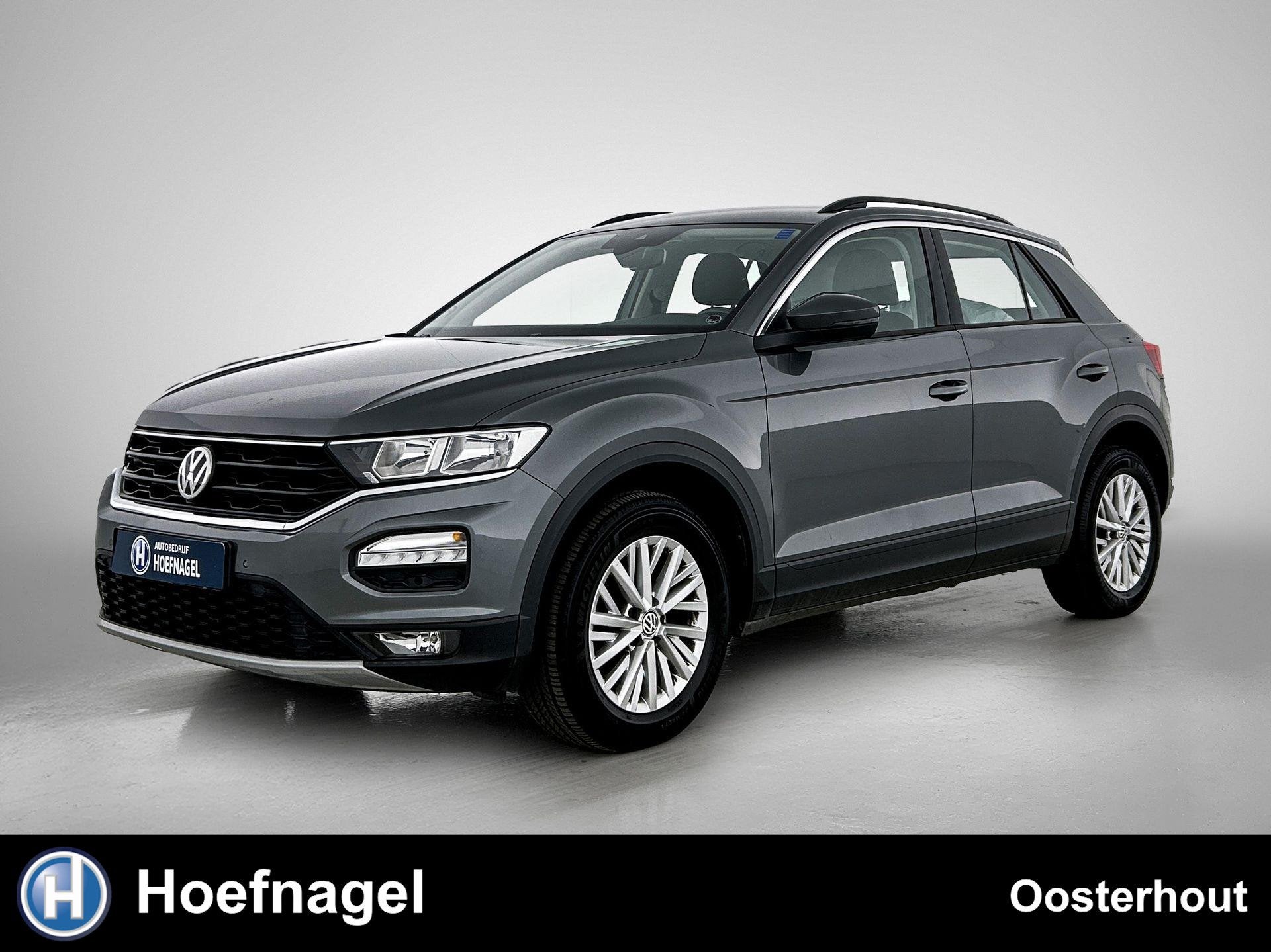 Volkswagen T-Roc 1.0 TSI Style | Adaptive cruise control | S, Auto's, Volkswagen, Voorwielaandrijving, Stof, Zwart, 116 pk