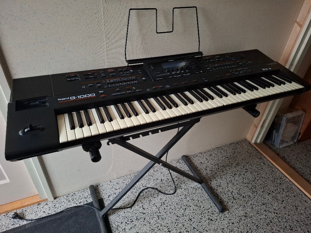Roland G-1000 keyboard / arranger workstation set, Muziek en Instrumenten, Ophalen, Gebruikt, Zwart, Overige typen