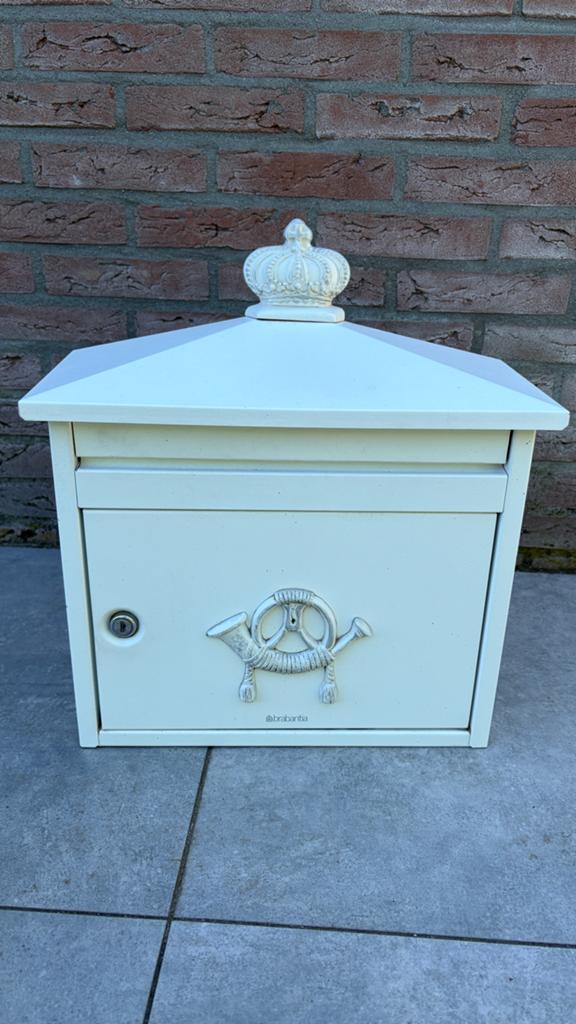 Witte Brabantia brievenbus - 41,5x33,5x17cm, Tuin en Terras, Ophalen of Verzenden, Gebruikt, Staal, Wandbrievenbus