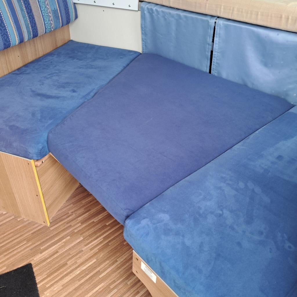 Extra kinderbed Campy caravan met passende blauwestof, Caravans en Kamperen, Caravan accessoires, Ophalen, Zo goed als nieuw