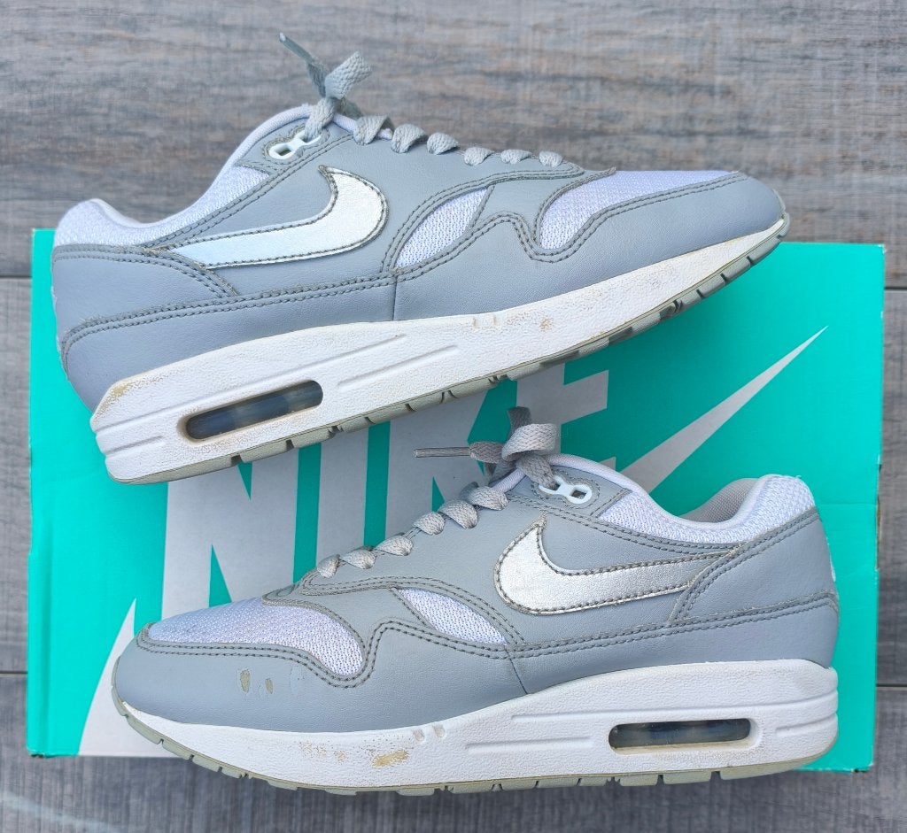 Nike Air Max 1 Metallic Silver 37.5, Kleding | Dames, Schoenen, Overige kleuren, Nike, Ophalen of Verzenden, Sneakers of Gympen