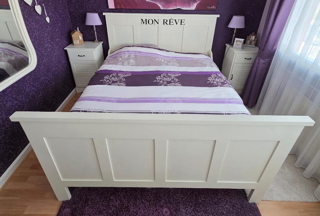 Bed en 2 nachtkastjes, Ophalen, Gebruikt, Wit, Tweepersoons