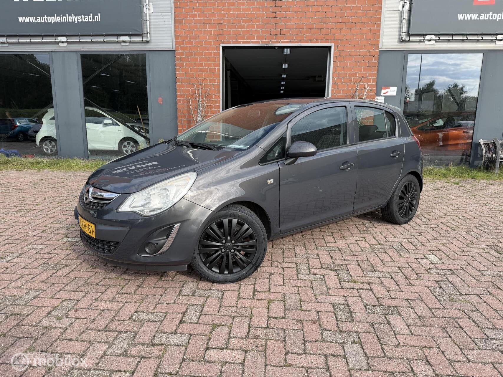 Opel Corsa 1.4-16V Design Edition|Stoel&Stuur verwrm|nwe APK, Voorwielaandrijving, Euro 5, Gebruikt, 4 cilinders