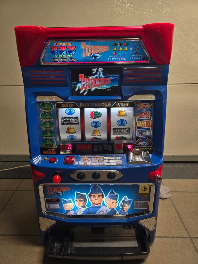 Pachislo thunderbirds, Verzamelen, Automaten | Gokkasten en Fruitautomaten, Ophalen of Verzenden, Gebruikt