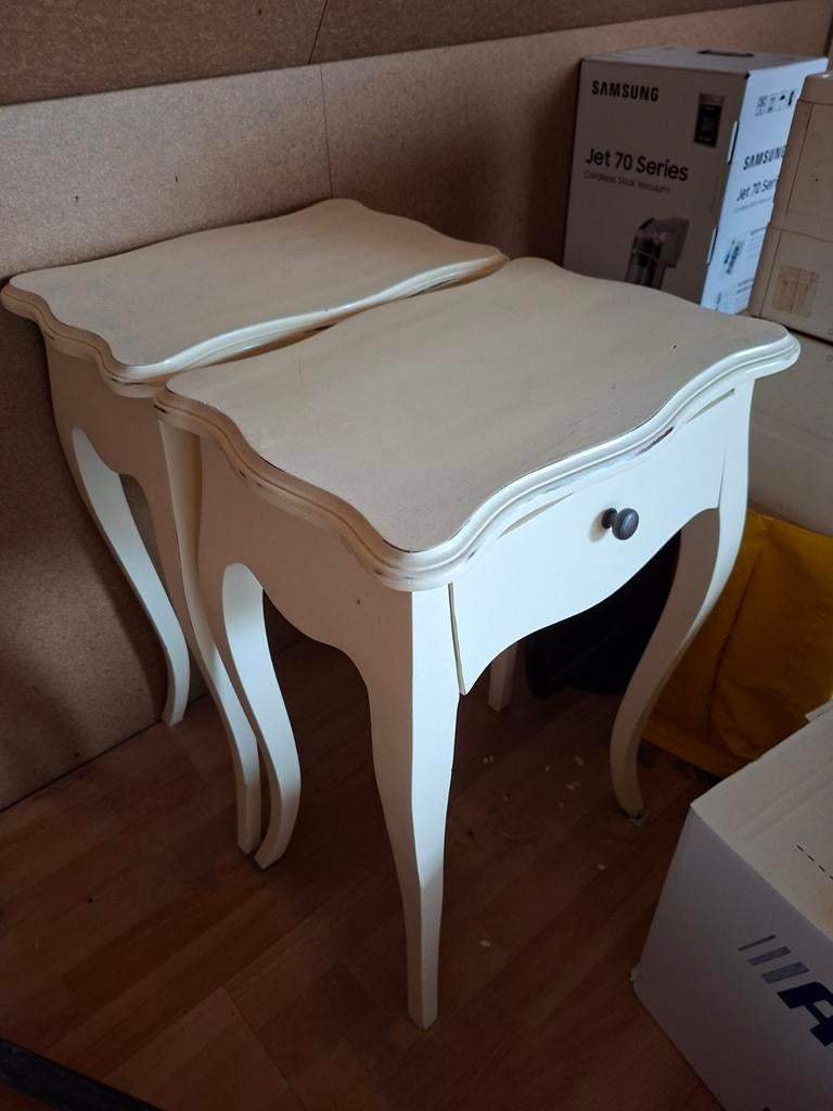 Nachtkastjes wit, Ophalen of Verzenden, Zo goed als nieuw, Minder dan 45 cm