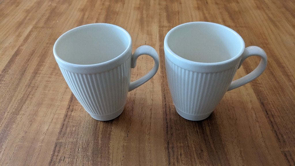 Wedgwood Windsor mok / beker met oor 10 cm 2 stuks, Gebruikt, Modern, Mok, Ophalen of Verzenden