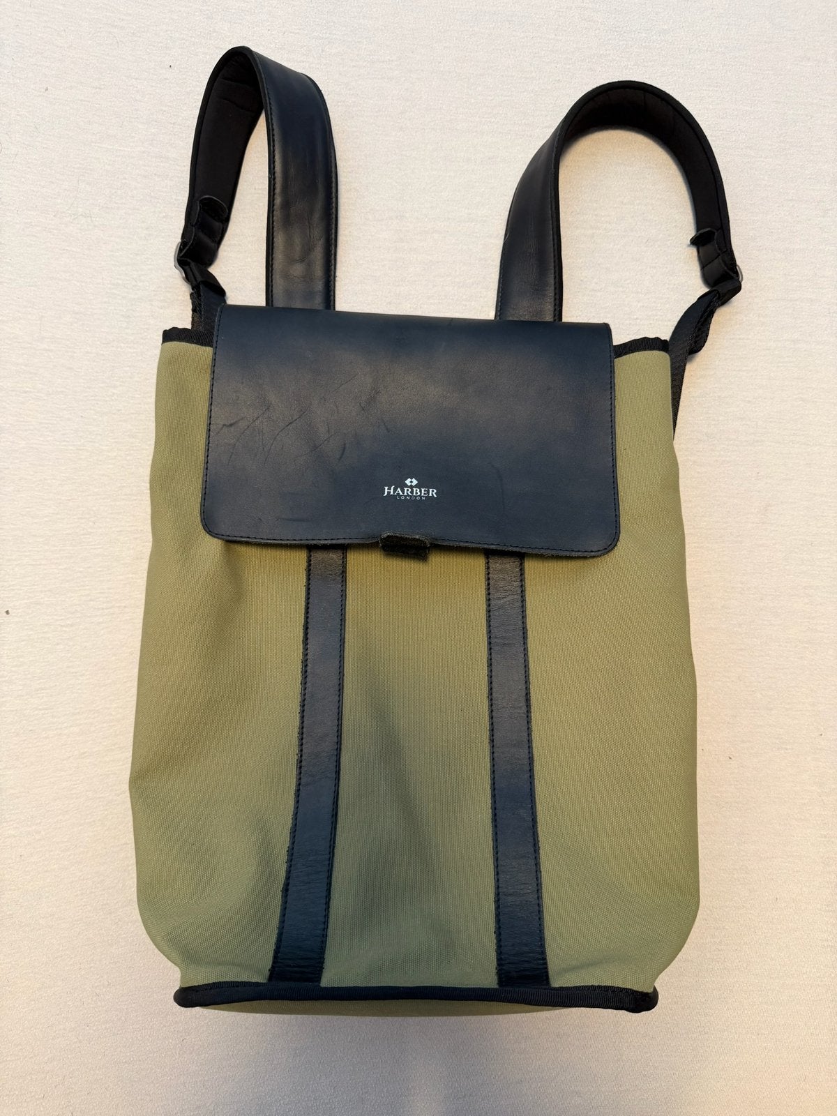 Harber London Commuter Backpack - Olive, Sieraden, Tassen en Uiterlijk, 40 cm of meer, Ophalen of Verzenden, Zo goed als nieuw