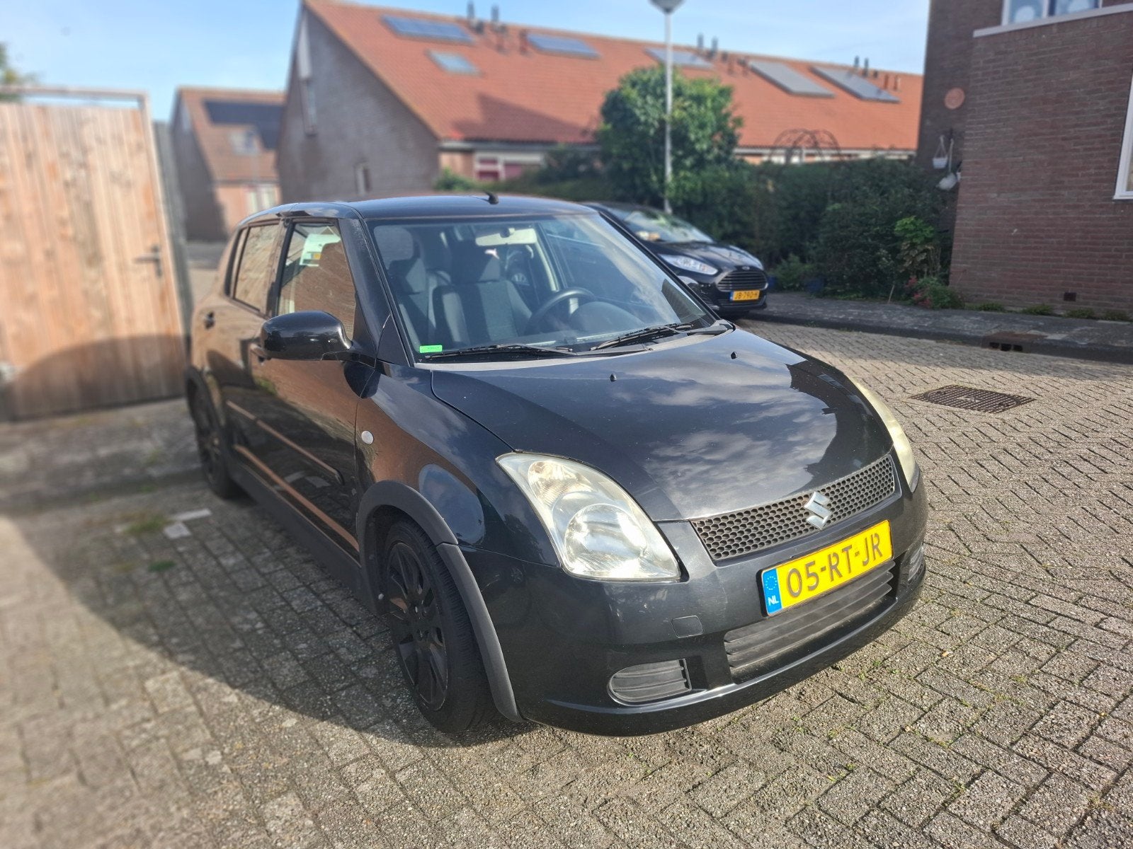 Suzuki Swift 1.3 5D 2005 Zwart, Auto's, Voorwielaandrijving, 40 €/maand, 965 kg, 400 kg