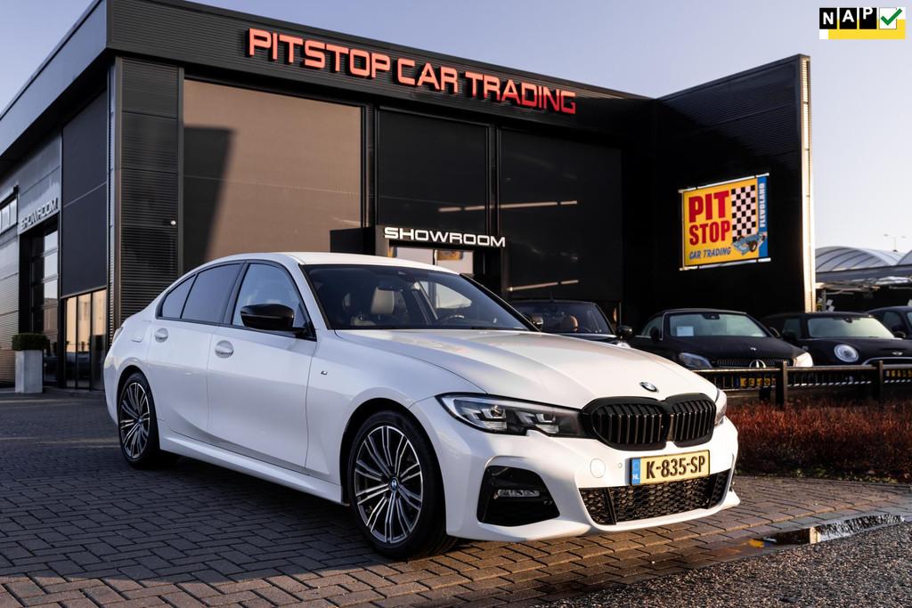 BMW 3-serie 318i M-Sport, 156 PK NL auto, Sfeer, Shadow Line, Automaat, 1998 cc, Achterwielaandrijving, Gebruikt