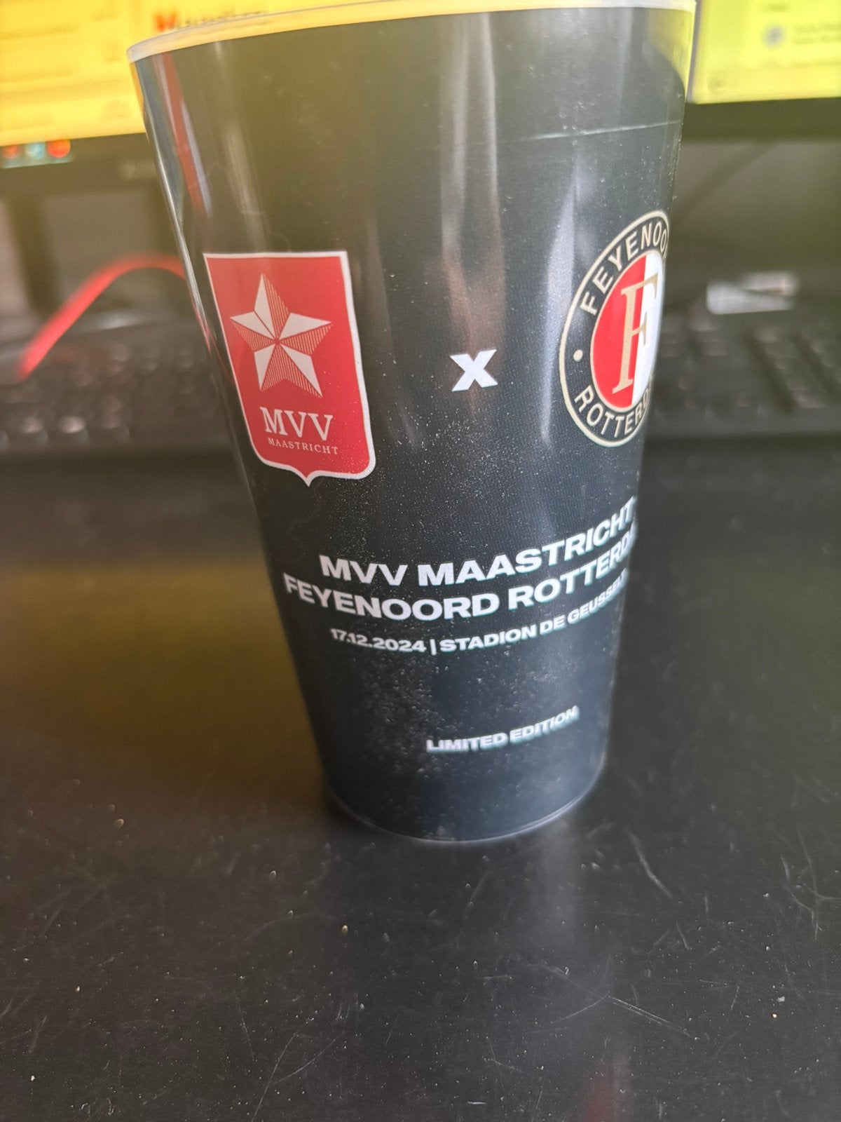 Beker uitgegeven bij de wedstrij Mvv Feyenoord., Verzamelen, Ophalen of Verzenden, Zo goed als nieuw, Feyenoord, Overige typen
