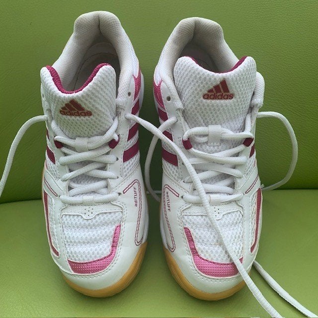 Prachtige zgan witte ADIDAS Sneakers, maat 37½ = US 6, Kleding | Dames, Ophalen of Verzenden, Zo goed als nieuw, Wit, Sneakers of Gympen