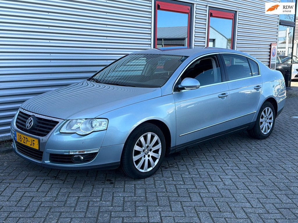 Volkswagen Passat 2.0 TDI Comfortline Sedan, Voorwielaandrijving, Stof, Zwart, 4 cilinders