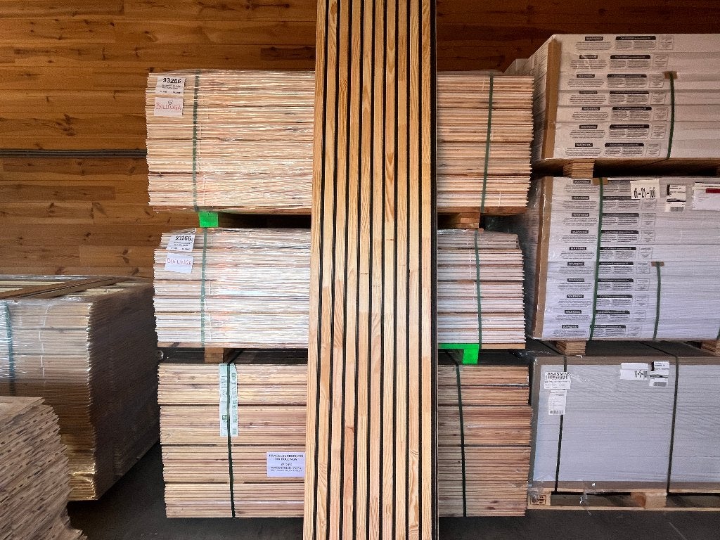 Wandbetimmering 20x60x3000 Bar Neutre avc Languette Noire, Ophalen, Wandbekleding, 75 m² of meer