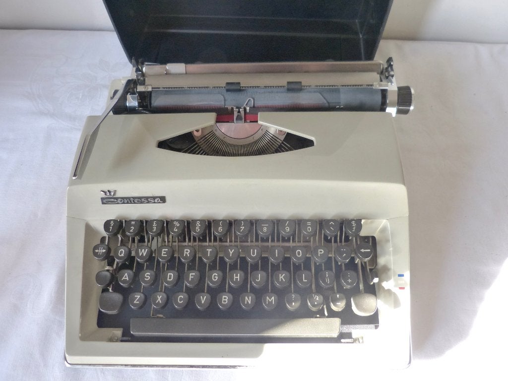typemachine Contessa, portable, Diversen, Ophalen of Verzenden, Gebruikt