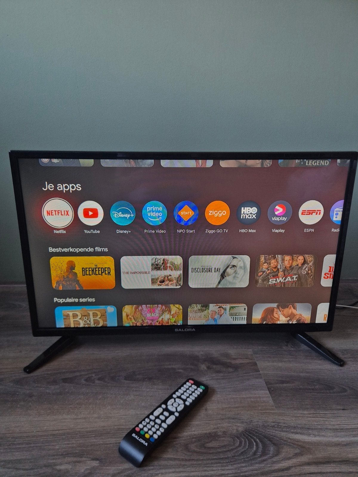 Tv 32 inch met chromecast, Audio, Tv en Foto, Ophalen, Zo goed als nieuw, 50 Hz, Overige merken