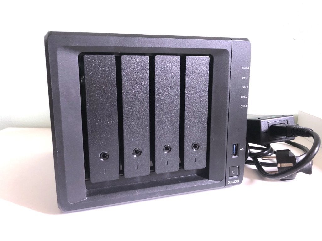 Synology DS920+ NAS + eventueel HDD, Synology, Info@debitstore.nl, Ophalen of Verzenden, Zo goed als nieuw