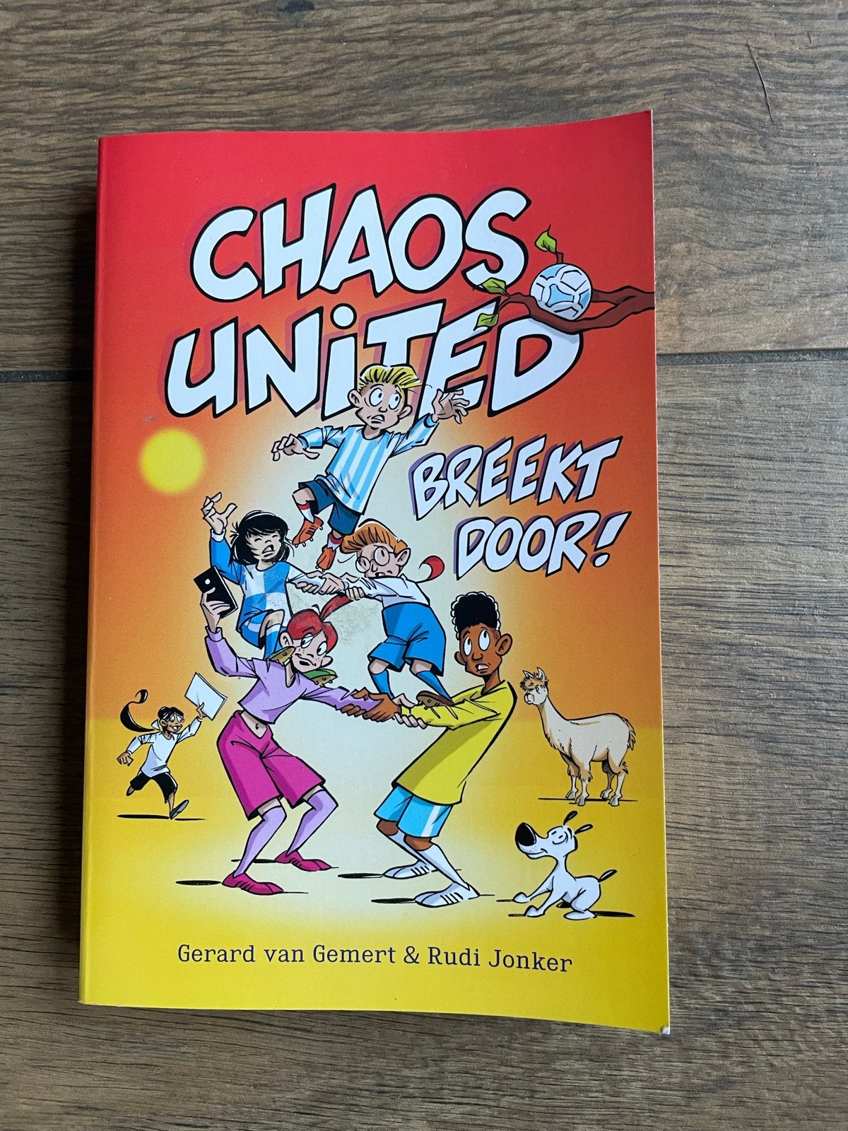 Chaos United Breekt Door! - Gerard van Gemert & Rudi Jonker, Ophalen of Verzenden, Zo goed als nieuw, Fictie