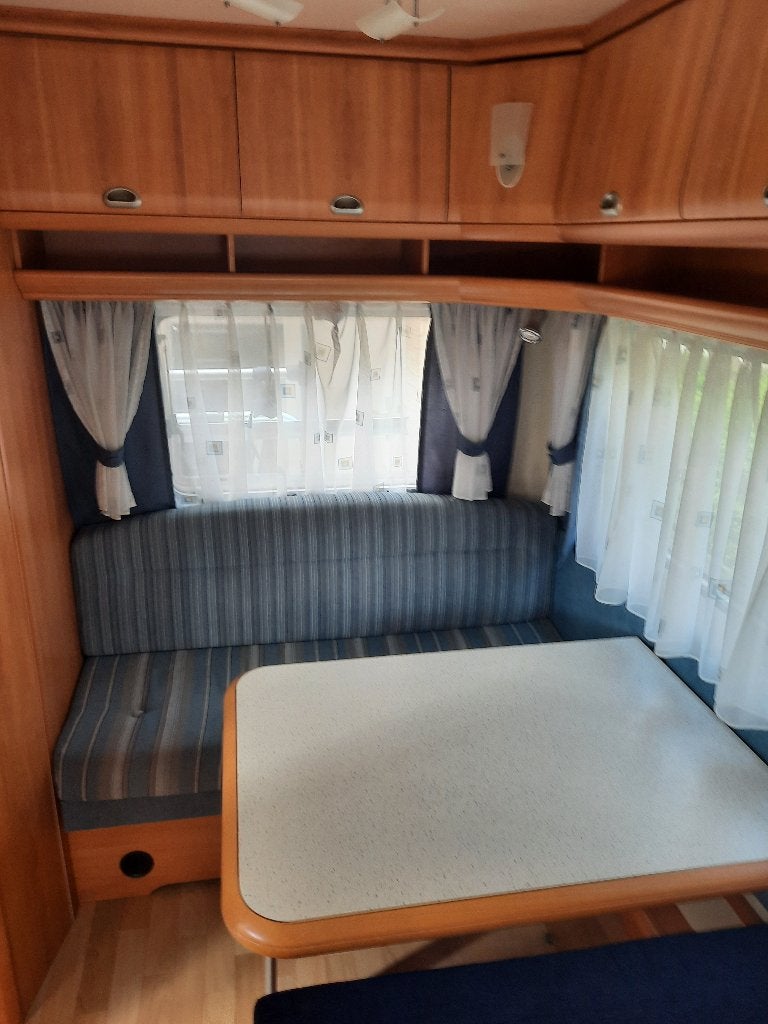 Caravan Hobby de luxe easy 400 SF 2005, Kachel, Hobby, Treinzit, Particulier