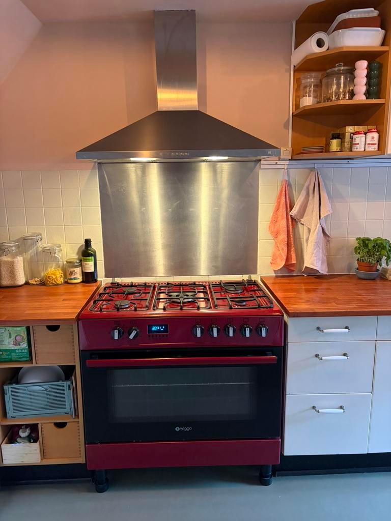 Donkerrood Wiggo gasfornuis met oven 5-pits, Ophalen, Gebruikt, 60 cm of meer, Gas