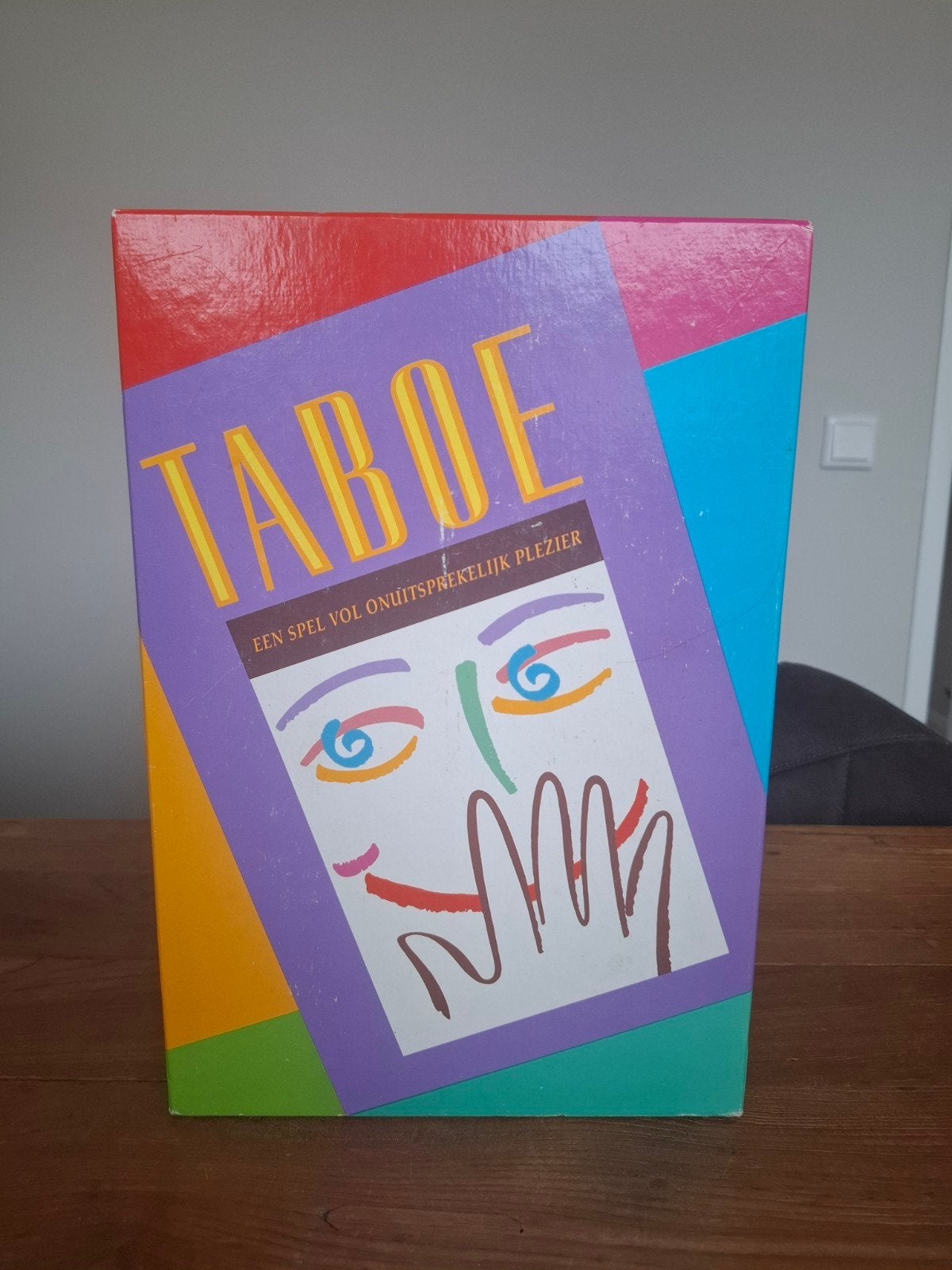 Taboe bordspel - Een spel vol onuitsprekelijk plezier, Vijf spelers of meer, Ophalen of Verzenden, Zo goed als nieuw, Hasbro