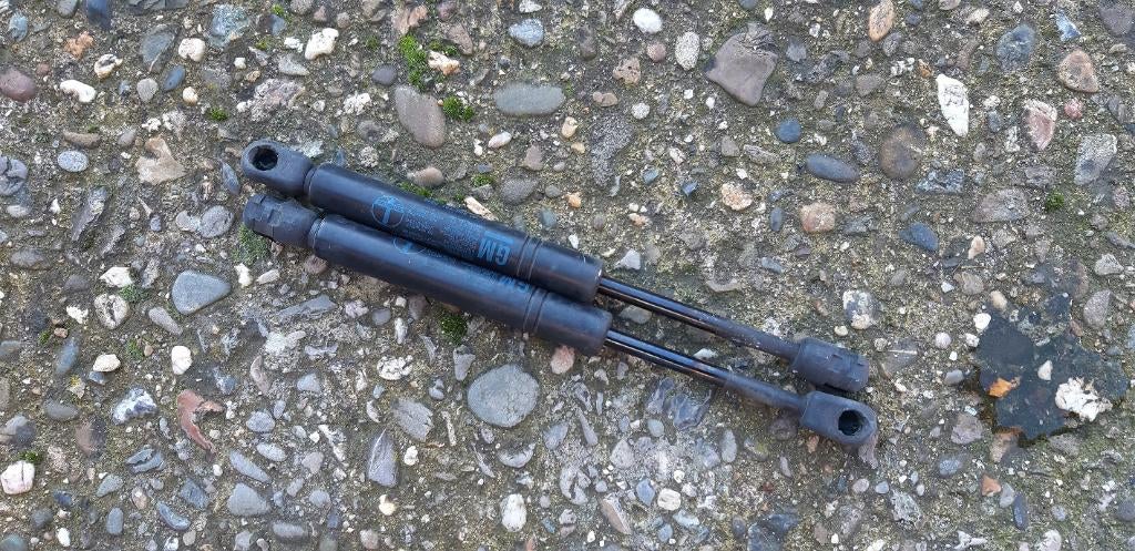 Setje gasveren achterklep Opel Vectra B, Ophalen of Verzenden