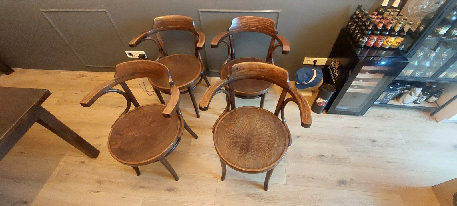 6 authentieke Thonet stoelen met mooie bruine tafel, Ophalen, Gebruikt, Bruin, Klassiek